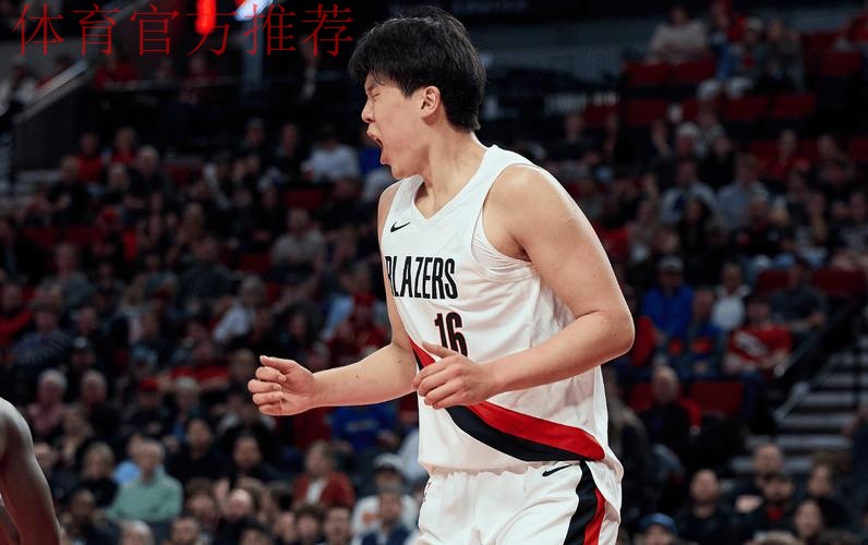 牛啊!杨瀚森首发,19分钟4分5篮板!末节大爆发,暴扣华裔中锋 牛啊!杨瀚森首发,19分钟4分5篮板!末节大爆发,暴扣华裔中锋